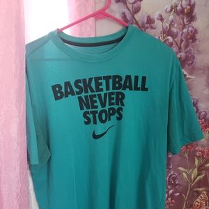 Nike T Shirt